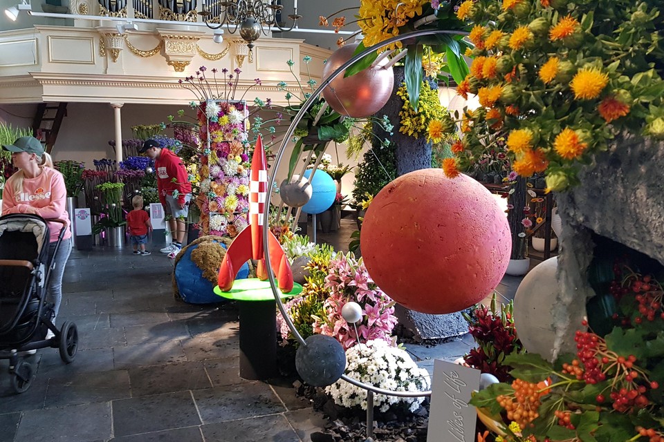 Het Bloemenfestival in de NH Kapel in Noordwijk.