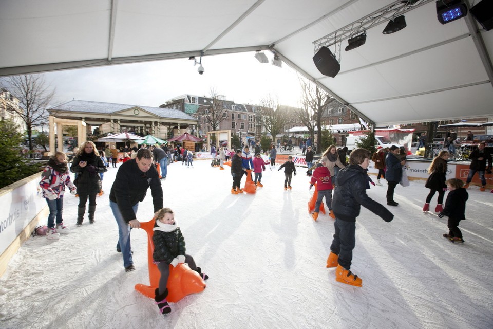 De ijsbaan op de Nieuwe Rijn in 2011. Archieffoto: Hielco Kuipers