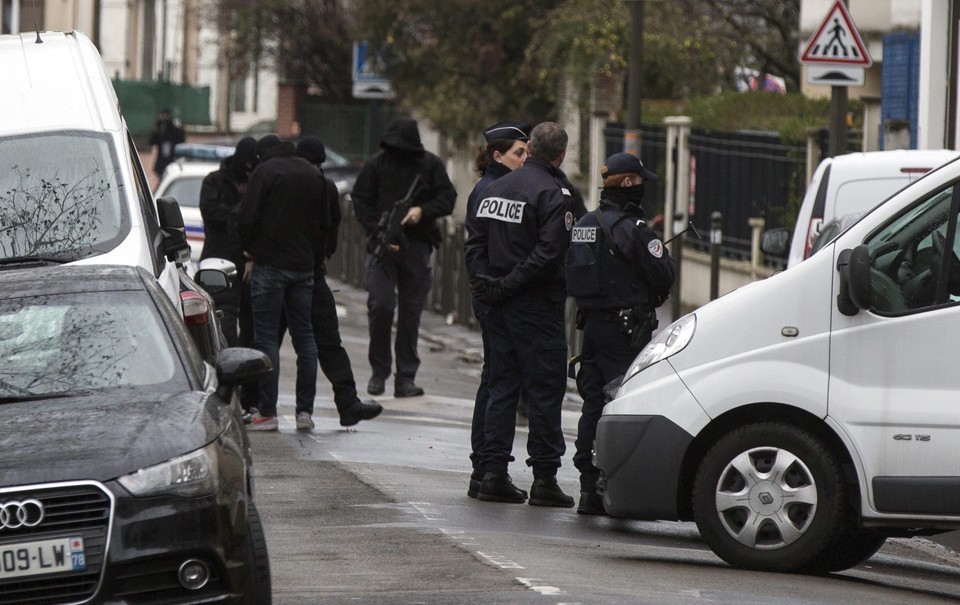Politieactie in Argenteuil, maart 2016.