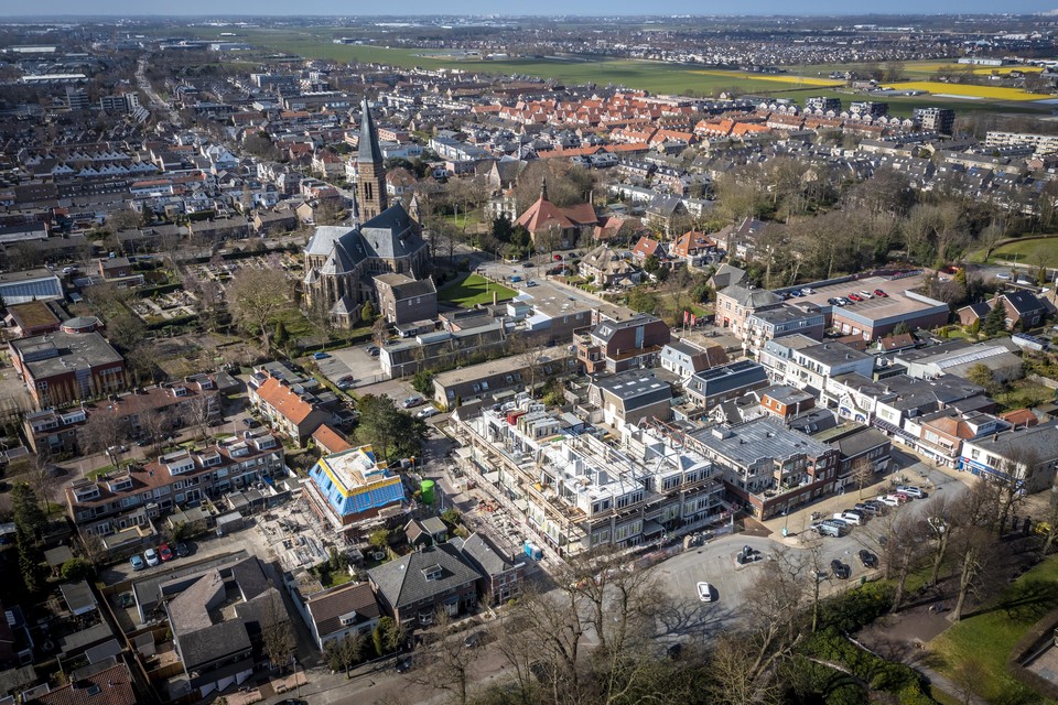 De bouw van appartementencomplex De Gouverneur in Sassenheim, afgelopen jaar.