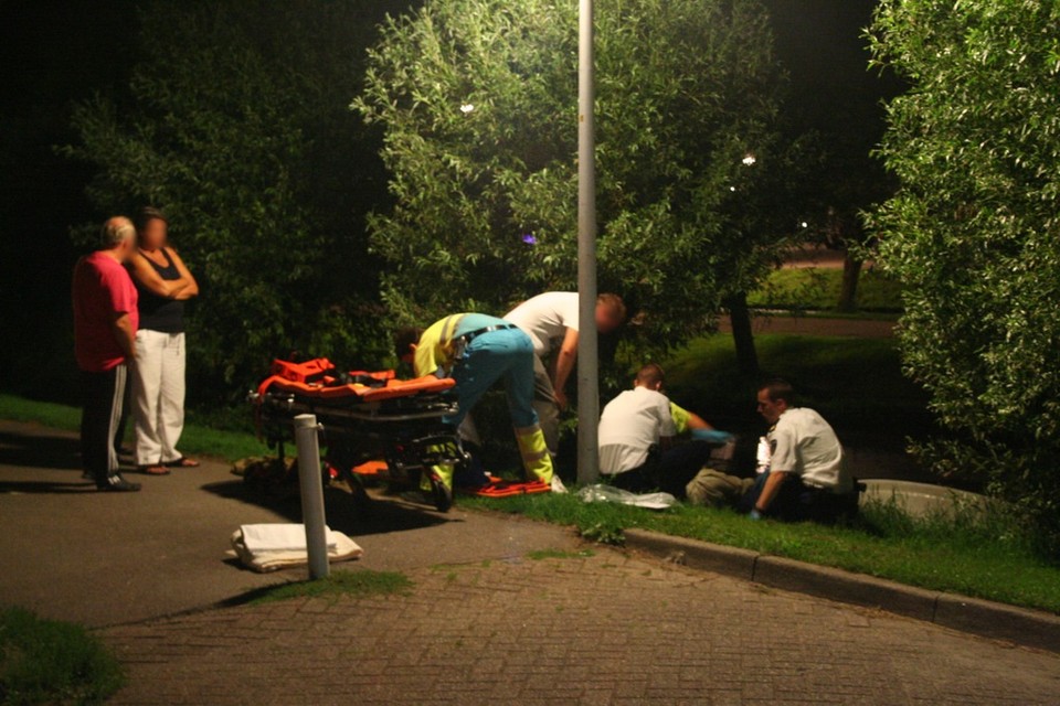 Beschonken persoon te water Jeltje de Bosch Kemperpad Leiden/ Foto: Volmeida.nl