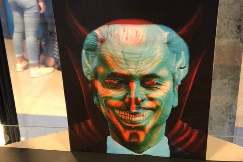Geert Wilders als een soort duivel of Joker.