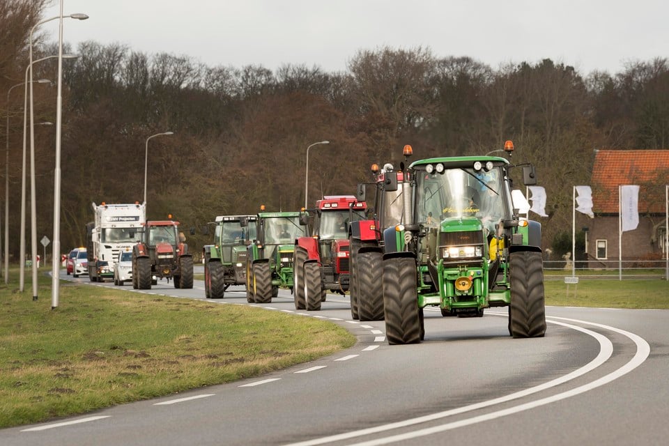 Boeren op de Katwijkseweg tussen Katwijk en Wassenaar, op weg naar Den Haag.