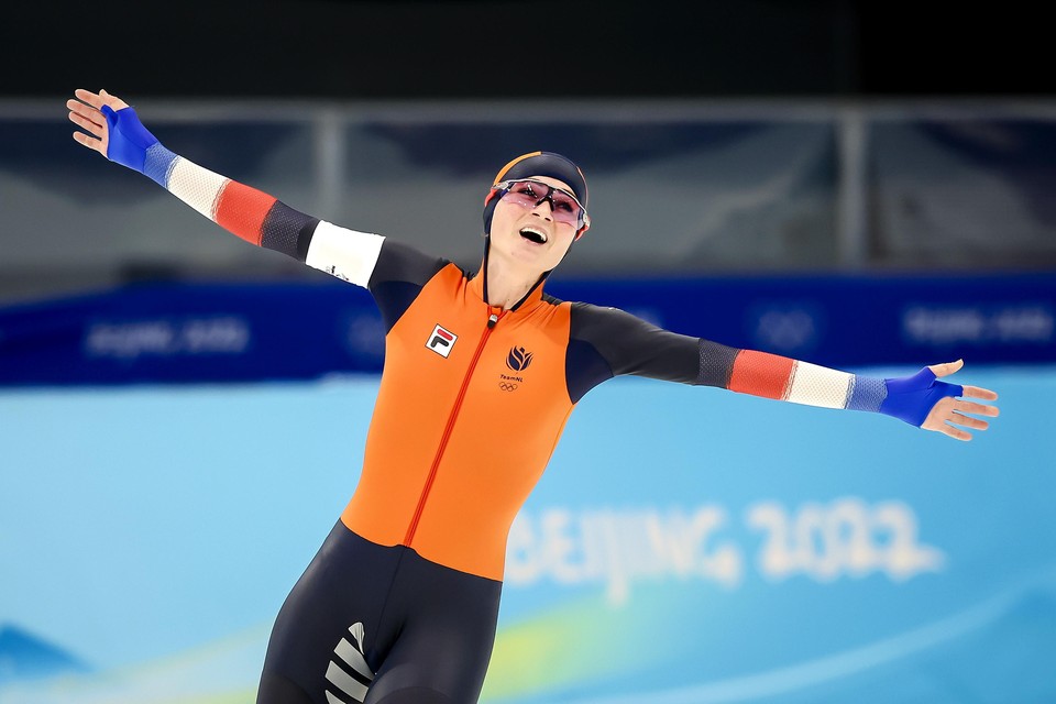 Irene Schouten juicht na haar gouden race.