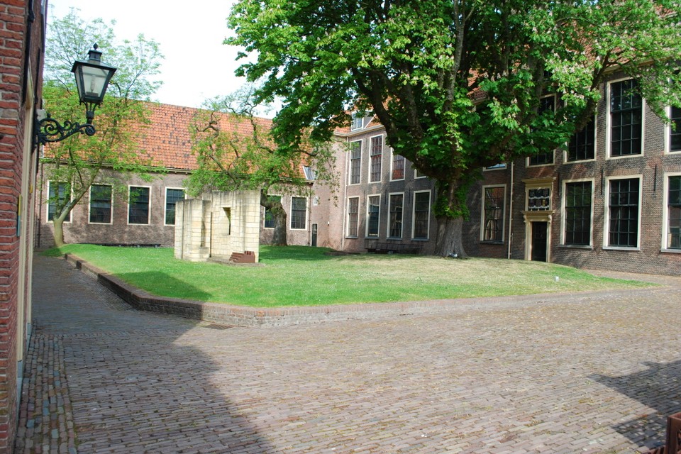 Binnenplaats Museum Boerhaave. Archieffoto