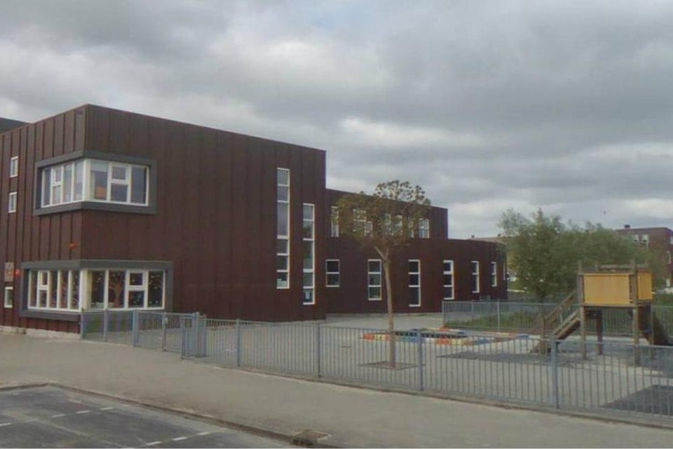 Basisschool De Vos in de wijk Starrenburg.