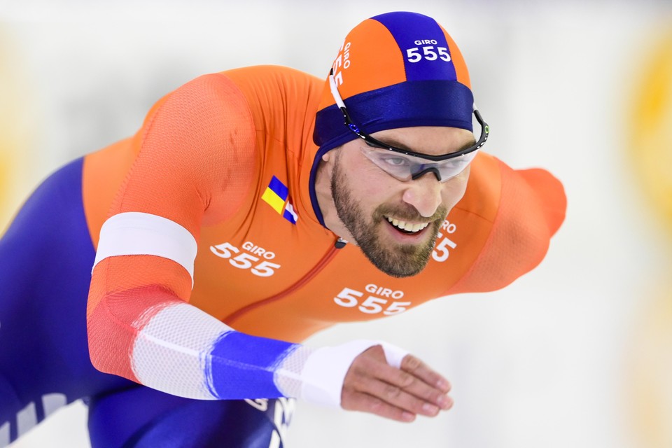 Kjeld Nuis in actie op de 1500 meter tijdens de wereldbekerfinale schaatsen in Thialf.