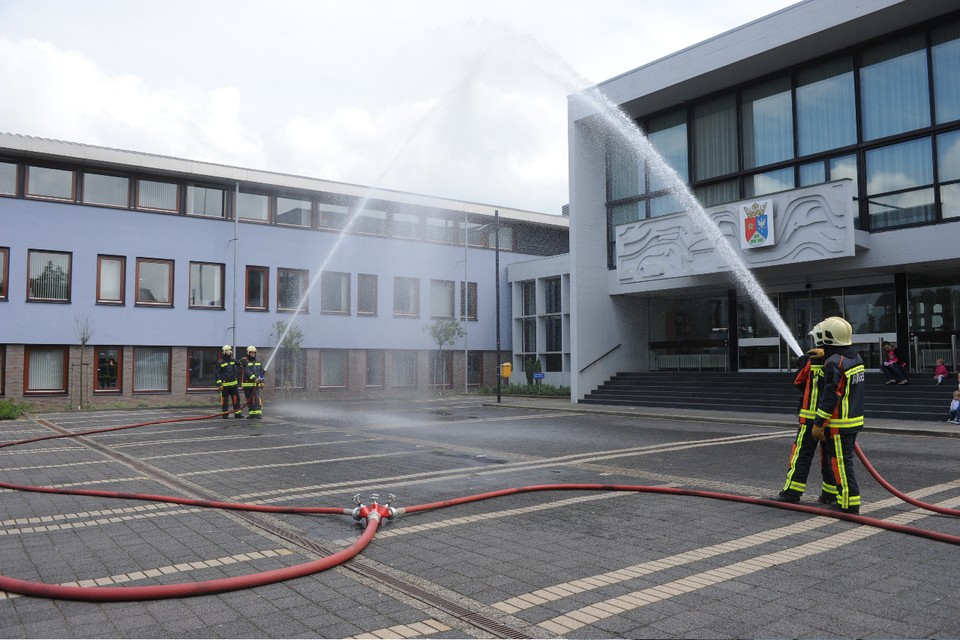 Brandweer Hazerswoude herdenkt collega's/ Foto: Toon van der Poel