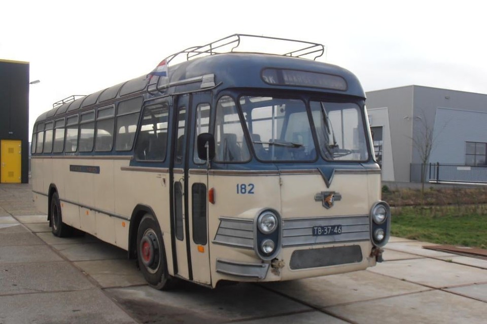Bus van Maarse en Kroon.