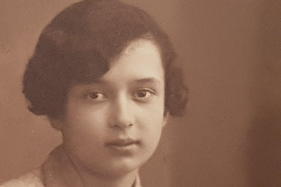 Friederika Coltof (1916-1942), die met haar ouders in het huidige Villa de Duinen woonde, is het gezicht van de Noordwijkse stichting voor de struikelstenen.