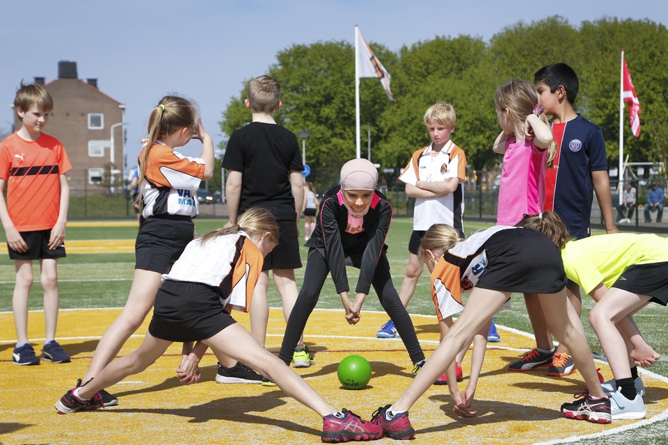 Wijkprojecten moeten jongeren stimuleren om (meer) te sporten.