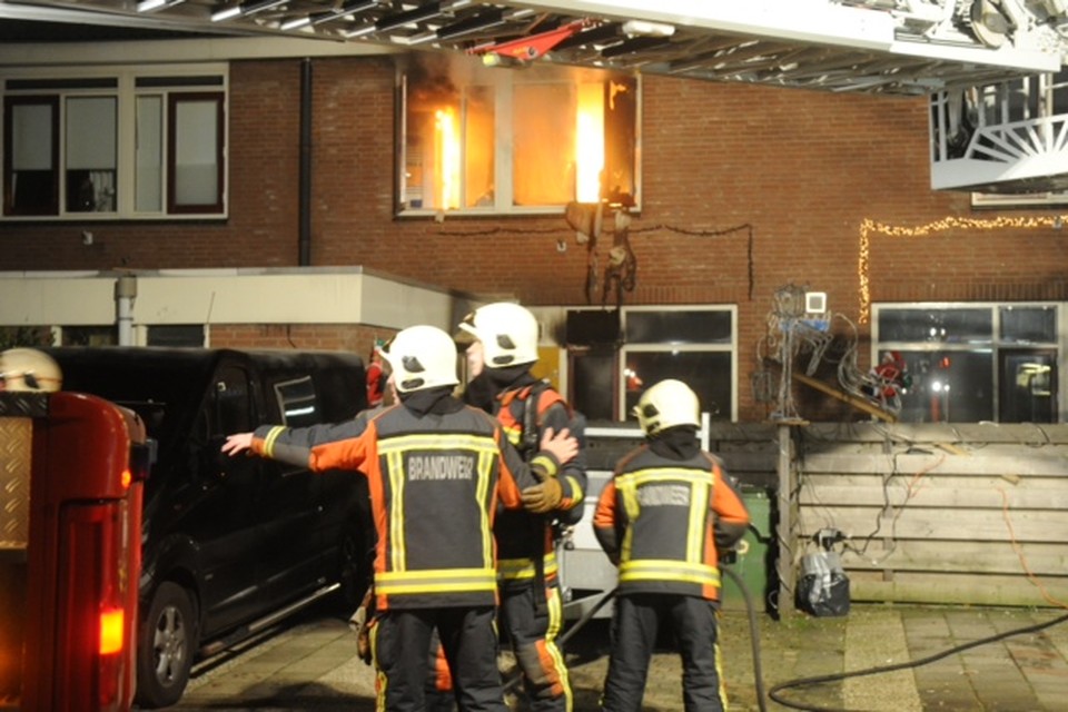 Woningbrand aan de Ratelaarkamp in Leiderdorp/
Foto: Toon van der Poel