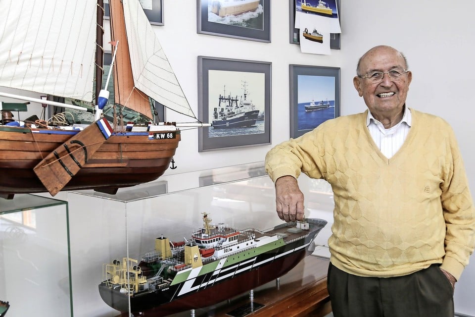 De 90-jarige Dirk Parlevliet: ,,Van haring wisten we alles. Maar waar slijt je makreel?’’
