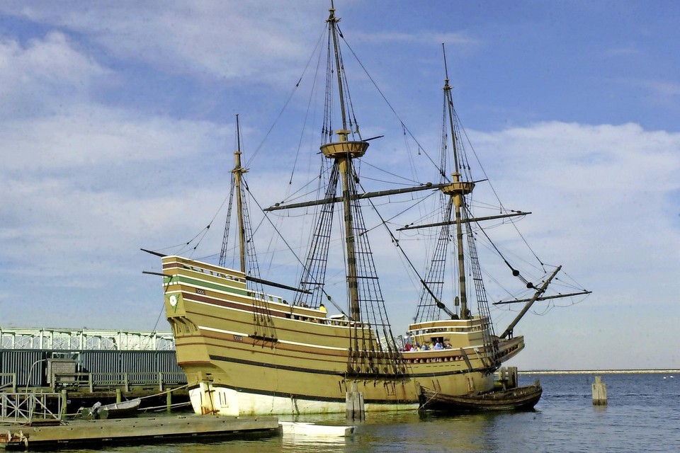 De Mayflower II, een replica van het schip waarmee de Pilgrims in 1620 de oversteek naar Amerika maakten.