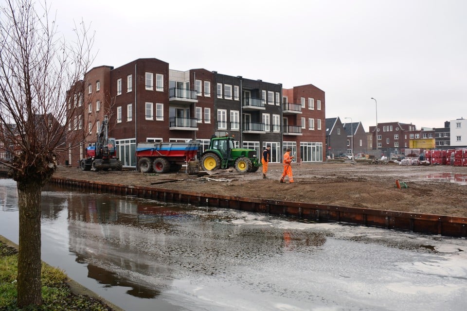 Beeld van februari 2017, toen het Zuidplein in Roelofarendsveen nog in aanbouw was.