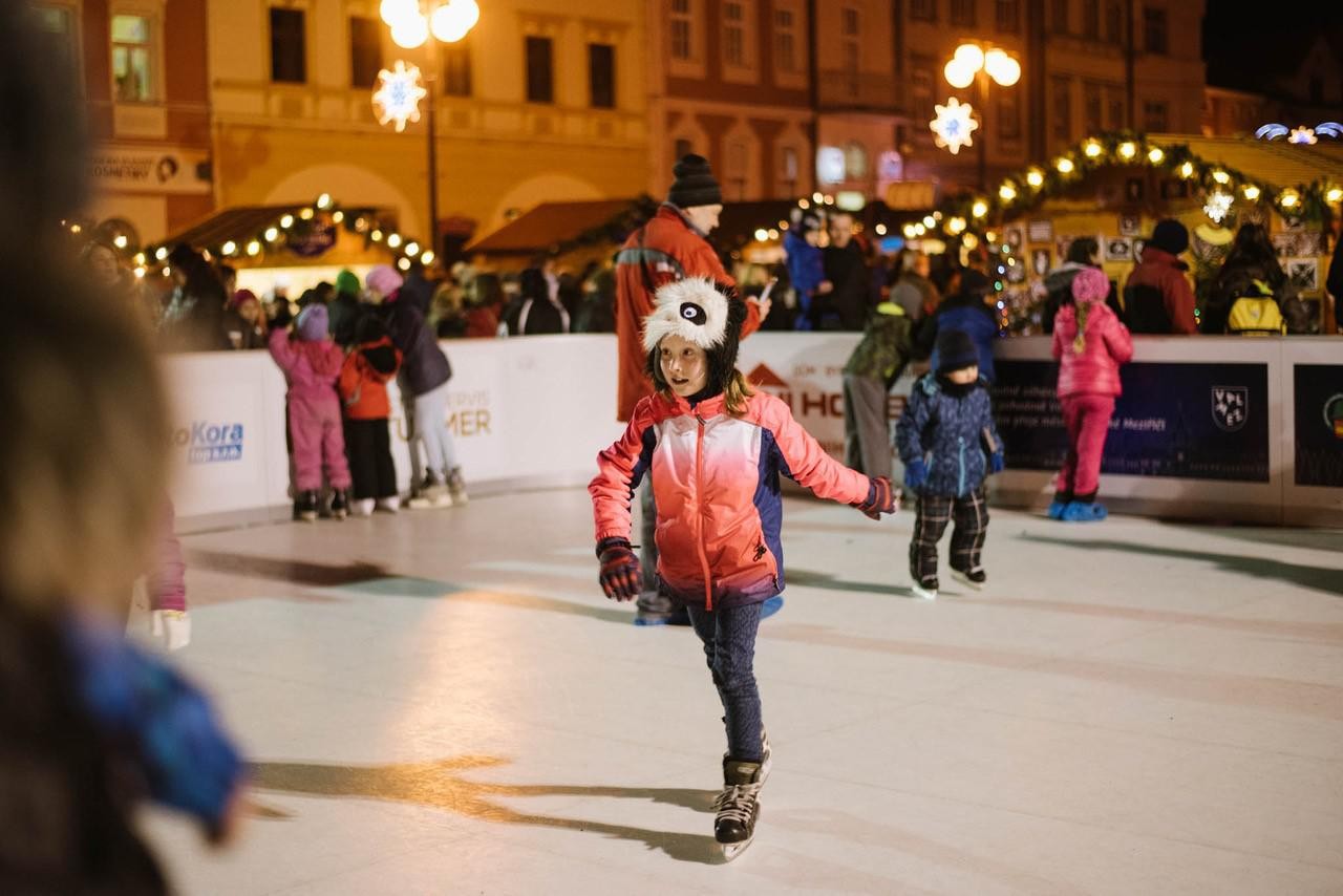 Katwijker Studenten können auf dem Andreasplein zum halben Preis skaten