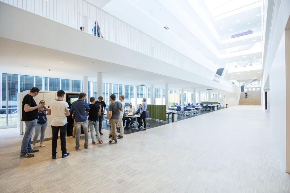 In 2015 kwam de eerste fase van de Science Campus van de Universiteit Leiden gereed. Aan de tweede fase wordt nog steeds gewerkt.