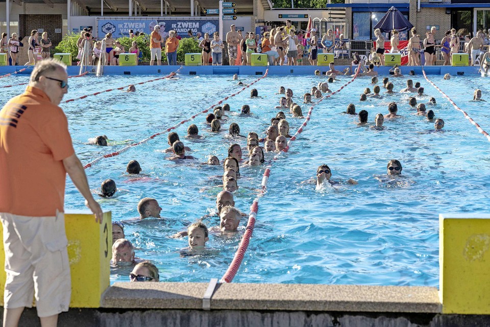 De zwemvierdaagse - hier een beeld uit 2018 - keert dit jaar weer terug in zwembad De Vliet.