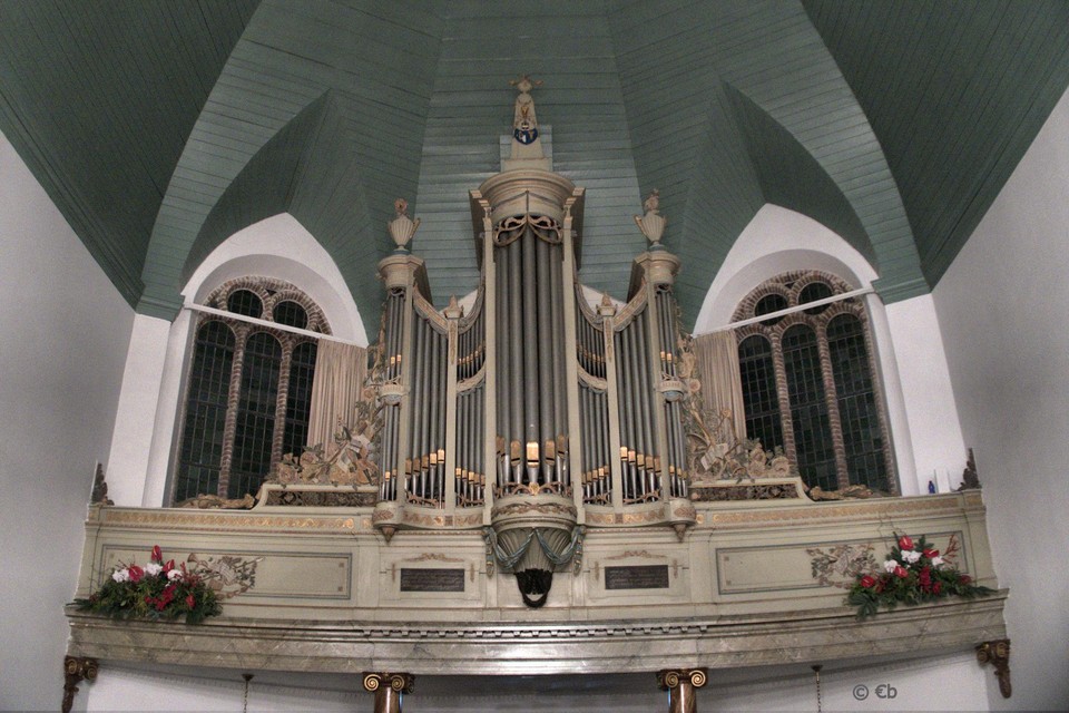 Het door Johannes Mitterreither gebouwde orgel in de dorpskerk van Woubrugge.
