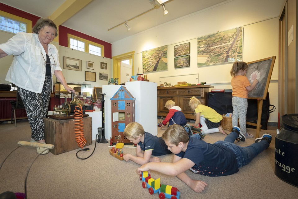 Er valt genoeg te spelen in museujm van Hemessen tijdens de tentoonstelling van speelgoed van vroeger, ziet Betty Koster.
