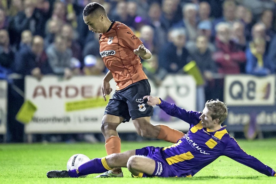 Streekgenoten Katwijk en VVSB troffen elkaar afgelopen seizoen in de tweede divisie.