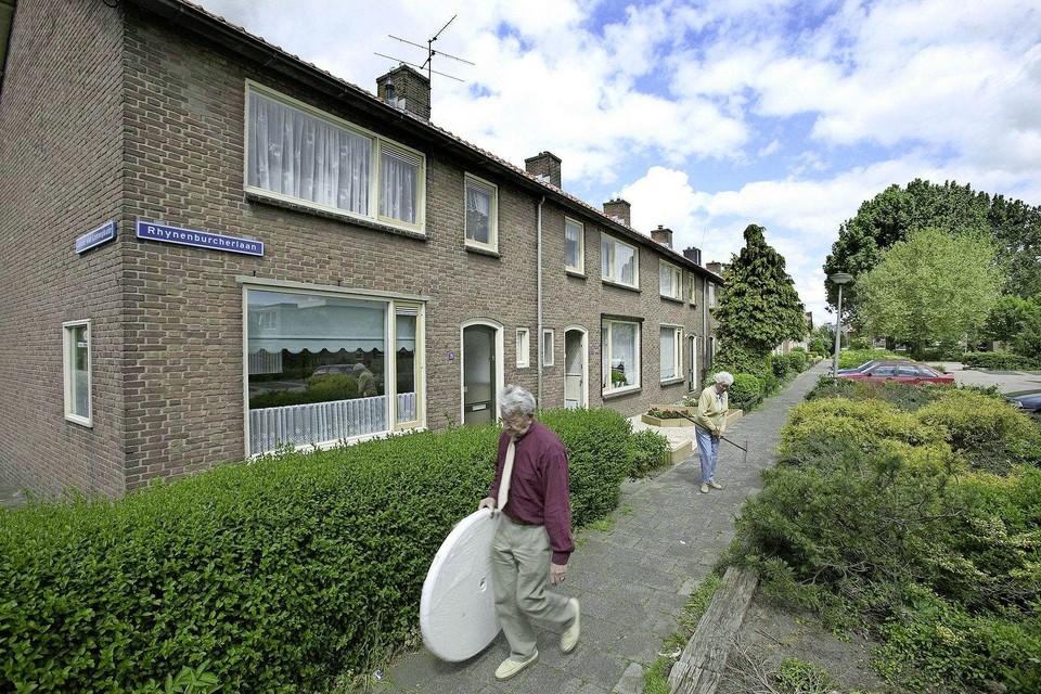 De Rhijnenburcherlaan in Hazerswoude-Rijndijk.