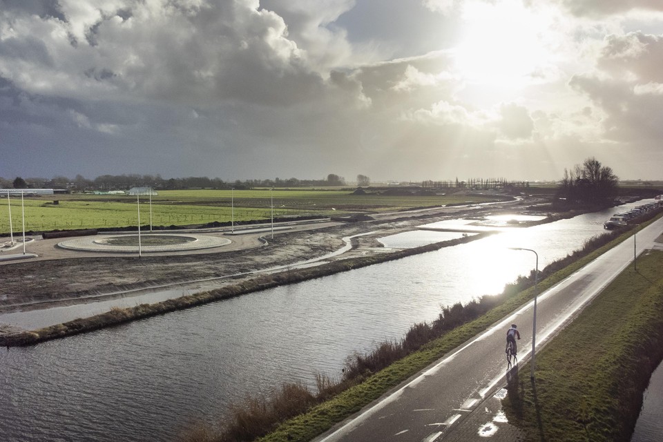 Nieuw Boekhorst gefotografeerd op het moment dat de Noordelijke Randweg nog in aanbouw was.