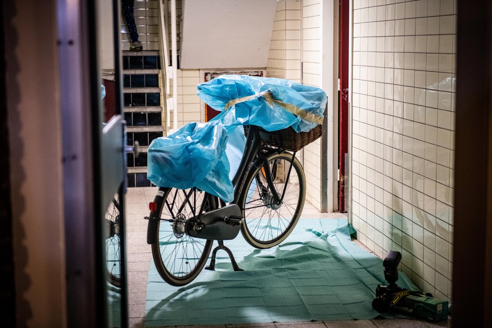 De fiets van de 14-jarige Esmee in de Van Riebeeckhof.