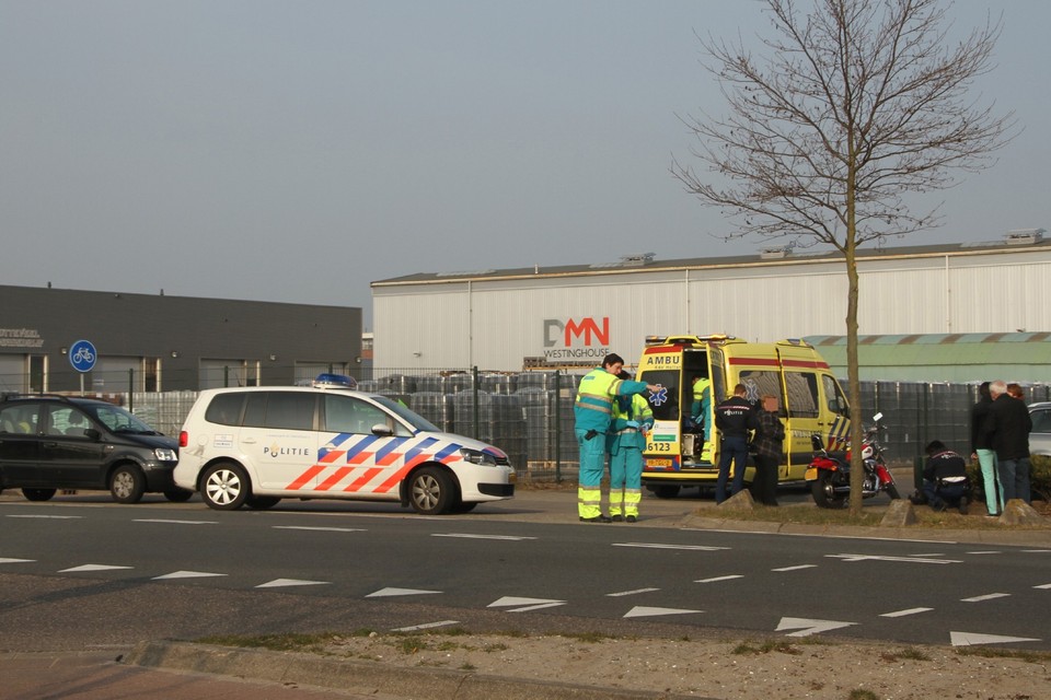 Motorrijder gewond bij aanrijding op de Gieterij in Noordwijkerhout/ Foto: Toon van der Poel