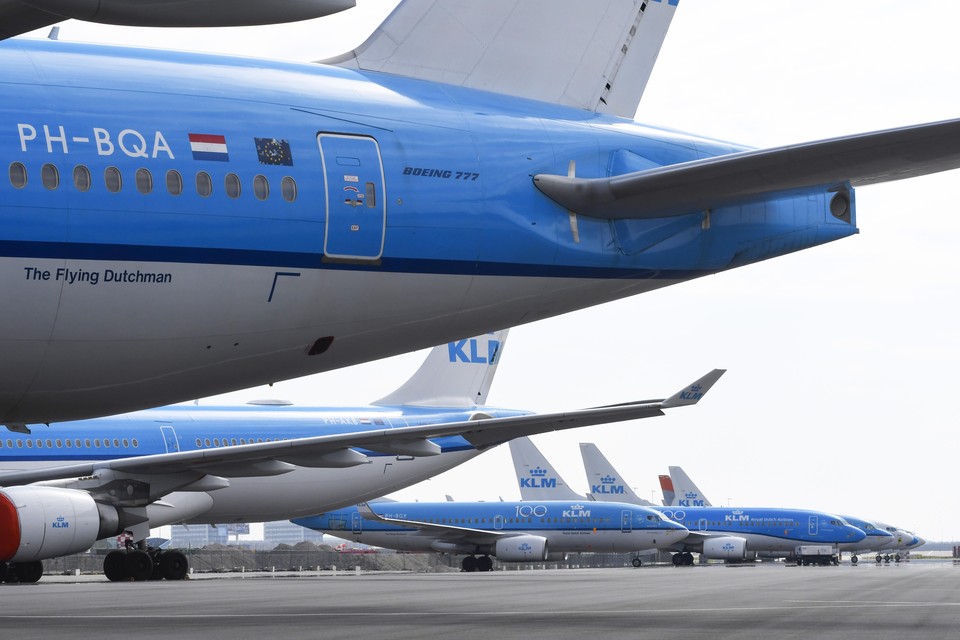 Als de vloot aan de grond moet blijven, komen de plannen om de vloot te vernieuwen in gevaar, zegt KLM.