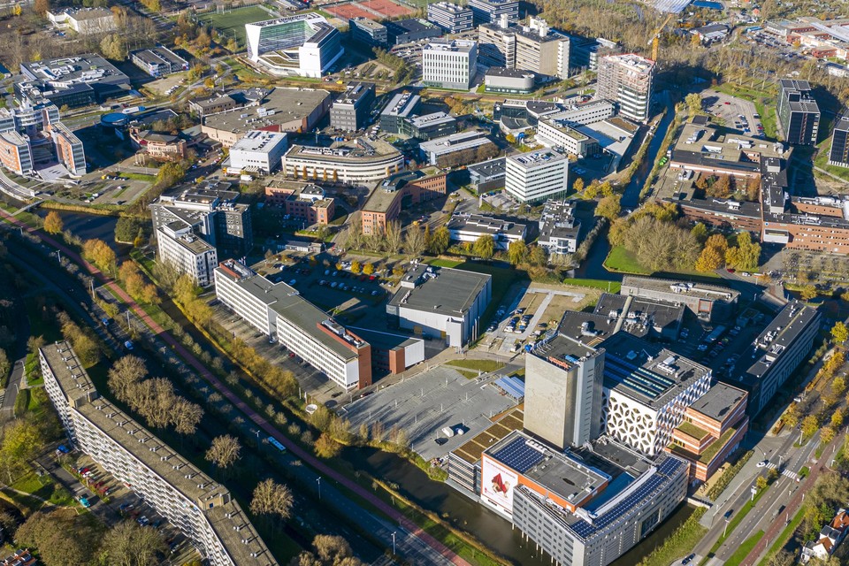 Het Leiden Bio Science Park groeit al jaren gestaag, maar personeelstekorten kunnen deze groei gaan belemmeren.