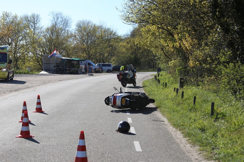 Motorrijder gewond bij botsing met auto in Noordwijkerhout