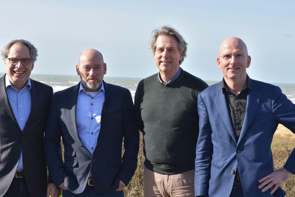 De directies van Blue Ocean Company en Partners+Pröpper. Vlnr: Hans van Steen, Peter Struik, Wouter van der Leij en Igno Pröpper,