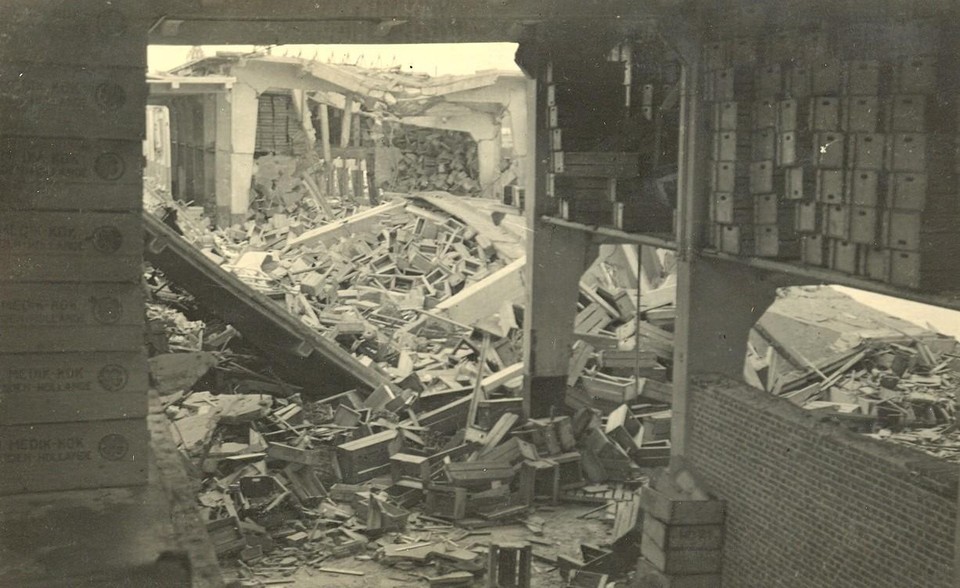 De vishal C in puin na het bombardement in 1944.