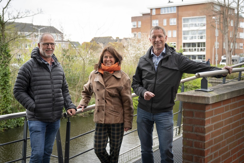 Peter Mooij, José Hoogeveen en Richard de Jeu van de stichting Blauwe zone Kaag en Braassem.