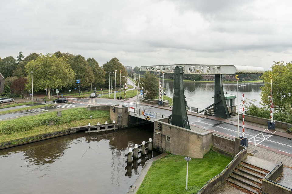 De Spanjaardsbrug tussen Leiden en Leiderdorp.