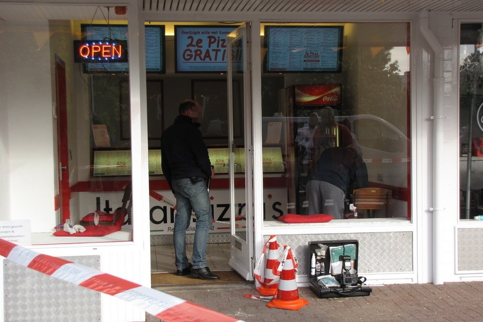 Gewonde bij steekpartij in pizzeria in Katwijk. Foto: VOLmedia.nl
