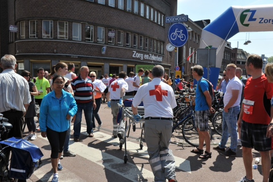 Veel onwelwordingen Marathon Leiden. Foto: Toon van der Poel