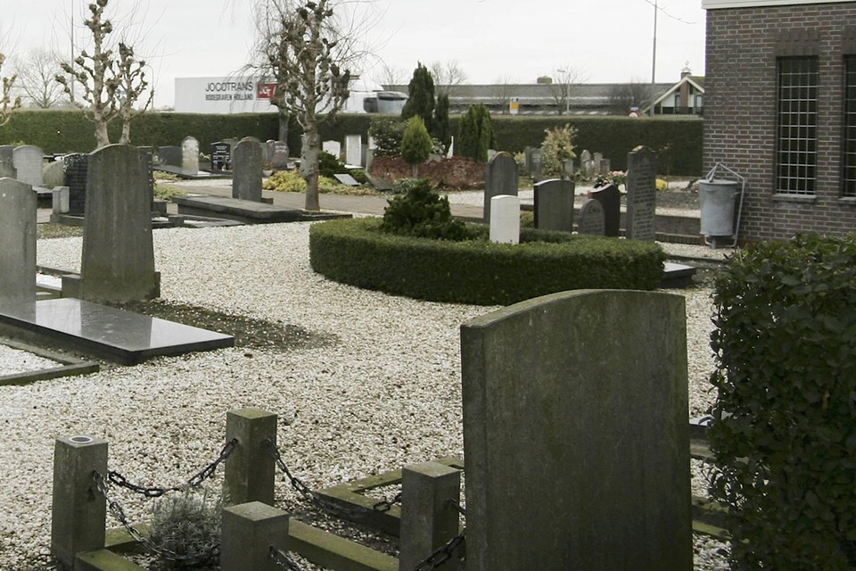 De begraafplaats in Woubrugge.
