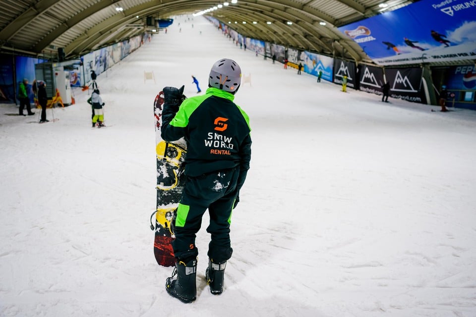 Snowboarder in SnowWorld.