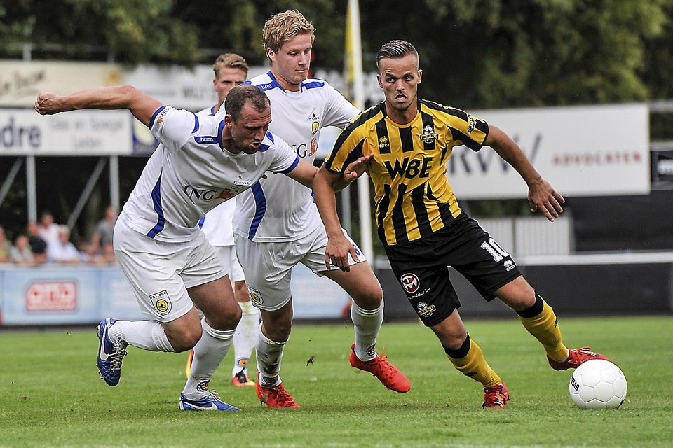 De derby FC Lisse - Rijnsburgse Boys staat komend seizoen in de tweede divisie op het programma.